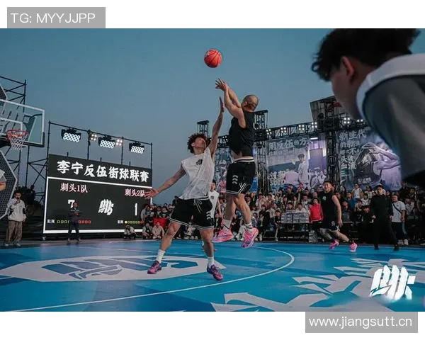 CBA球员合同谈判最新动态及对联赛格局与球队未来发展的深远影响 CBA球员合同谈判最新动态及对联赛格局与球队未来发展的深远影响