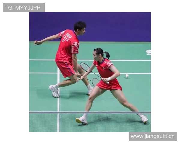 羽毛球混合双打比赛中的战术配合与关键技术分析研究