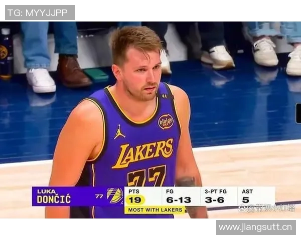 战术拆解:东契奇为何能掌控比赛节奏? 战术拆解:东契奇为何能掌控比赛节奏?